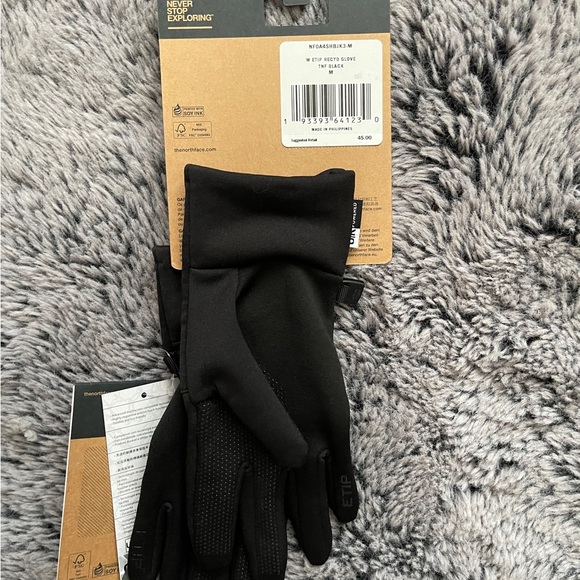 THE NORTH FACE Women's Etip Recycled Glove, TNF Black, Medium - Picture 2 of 4